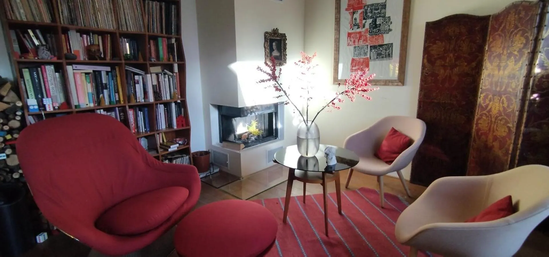 Guestrooms, Rooftop With Garden, Spacious Living Room, Character And Fireplace Прага Чехия