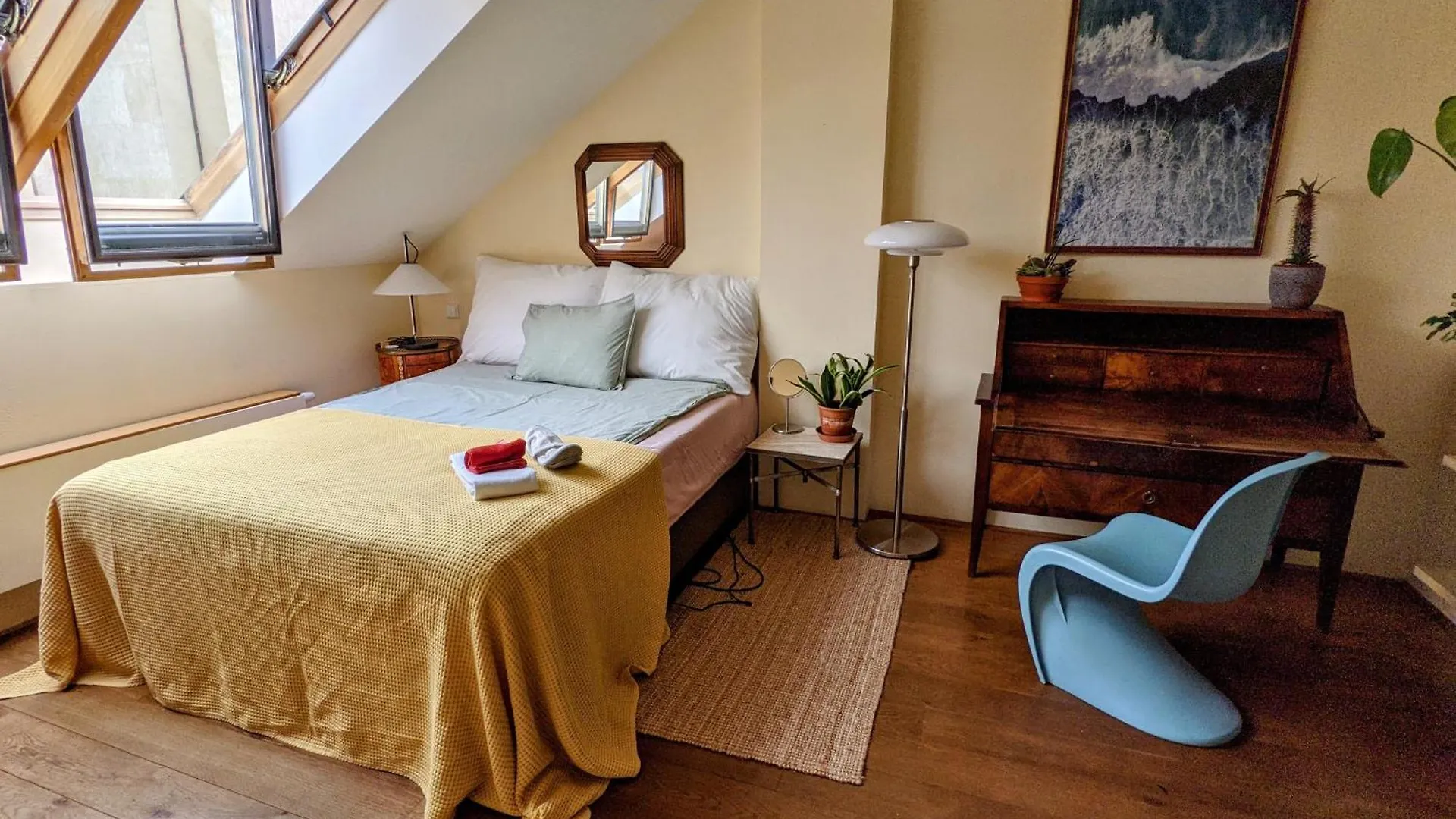 Guestrooms, Rooftop With Garden, Spacious Living Room, Character And Fireplace Прага 0*,  Чехия